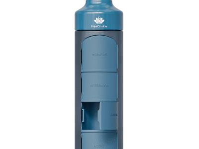 Waterfles met vitamine doosje